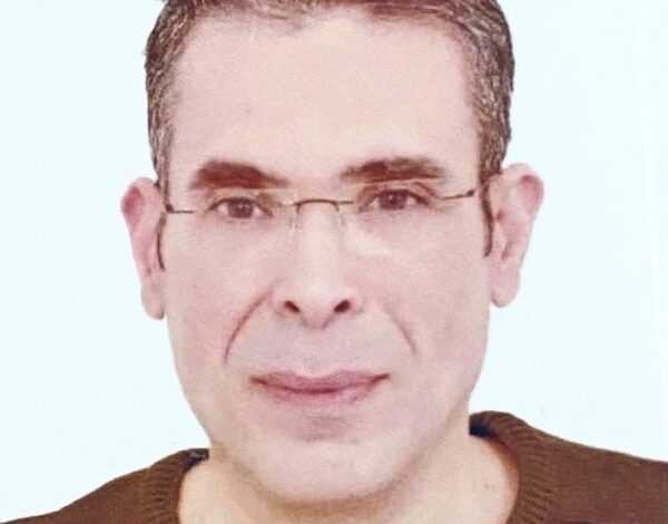 الإعلامي أحمد دياب